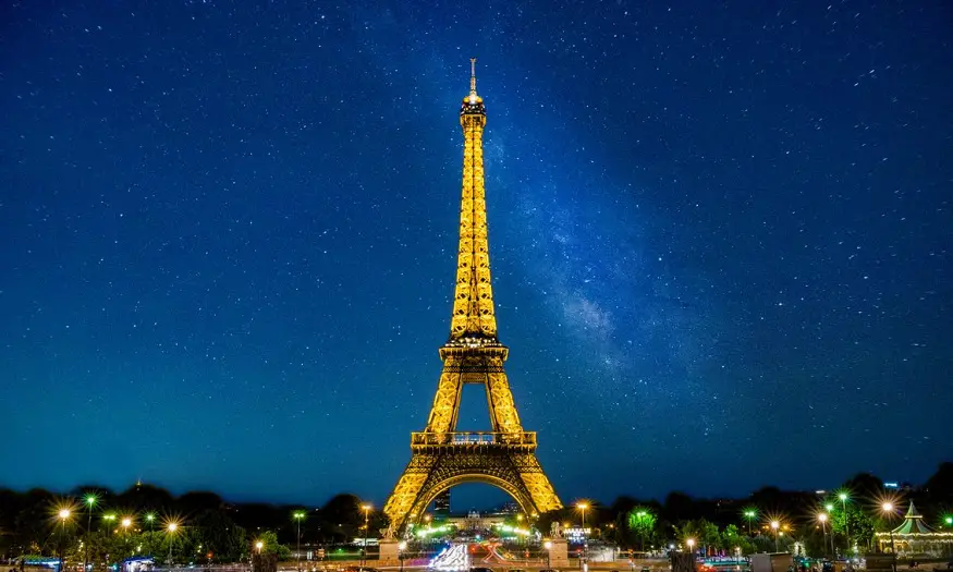 Renewable hydrogen lights up the Eiffel Tower in Paris