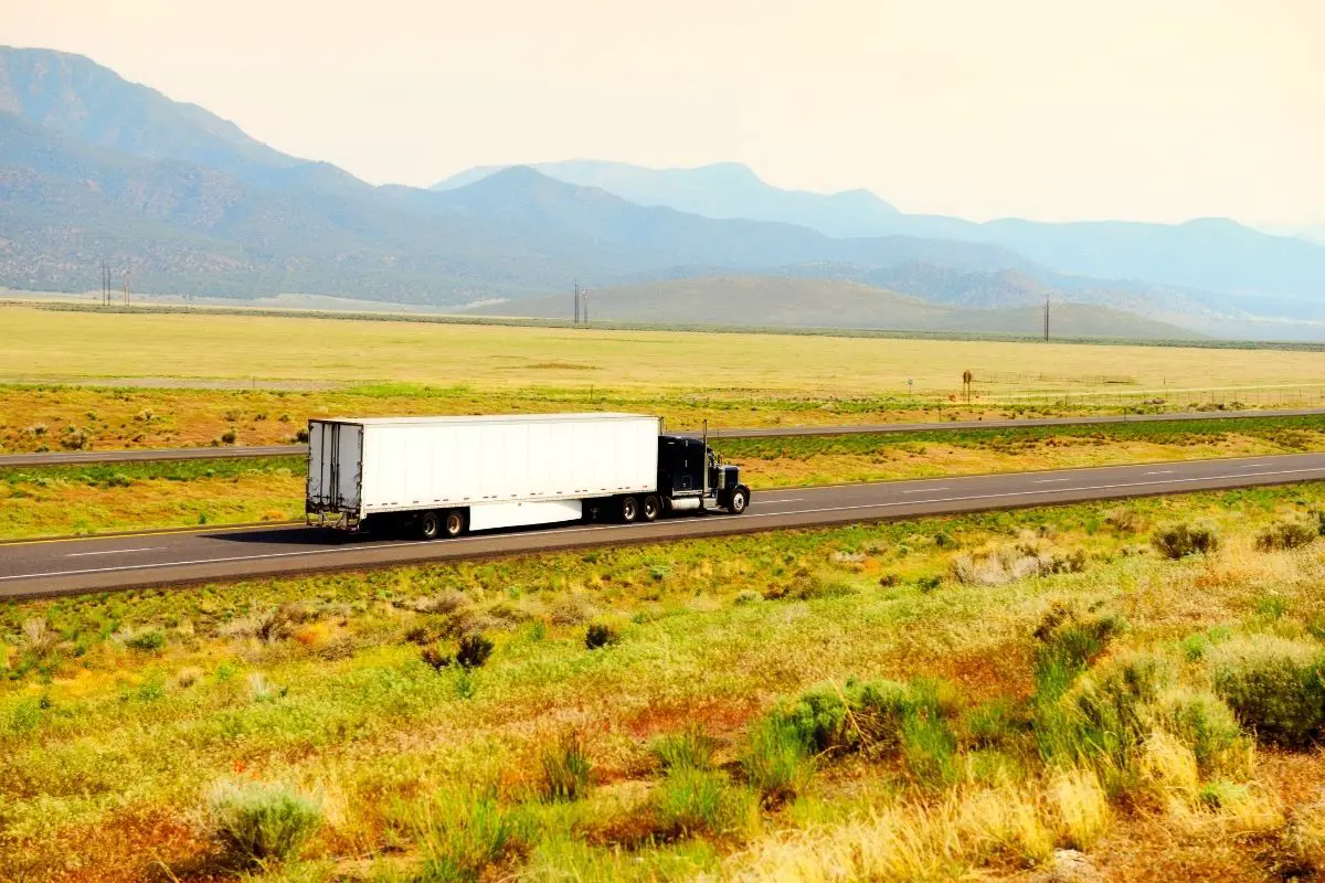 Hydrogen stations - image of transport truck on CA road