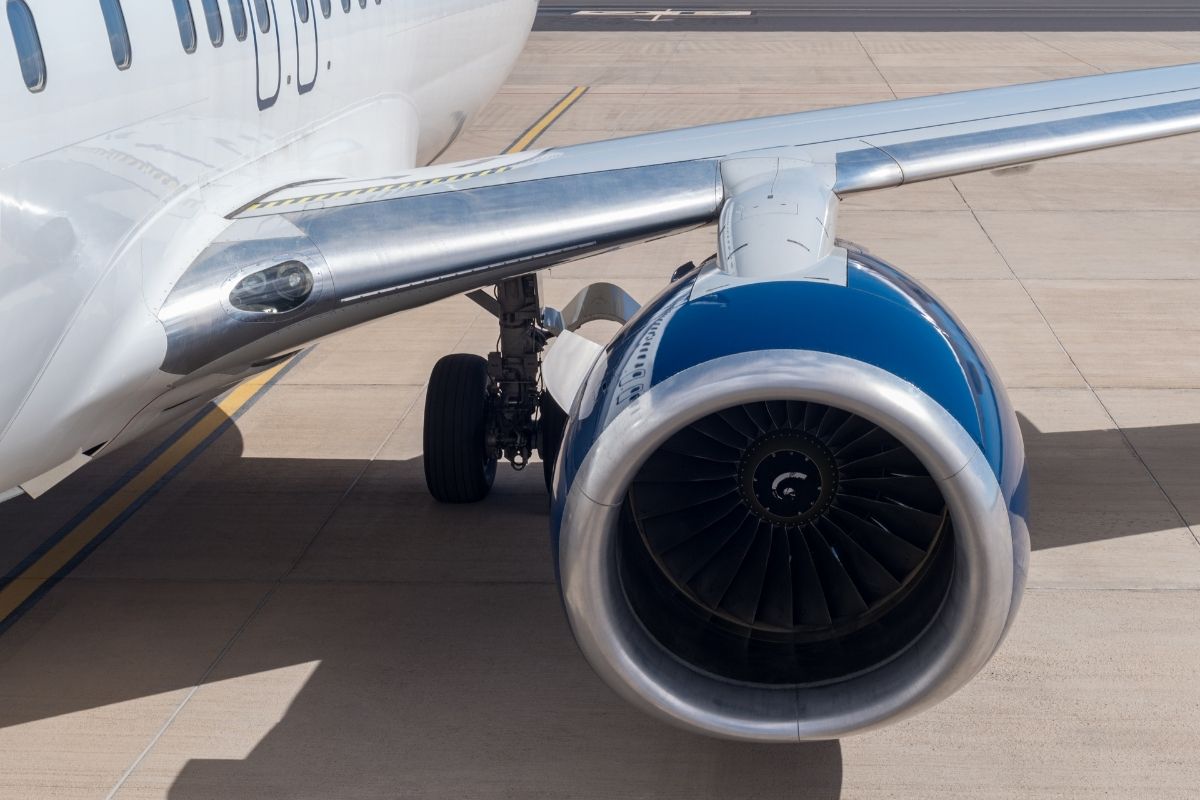 Hydrogen fuel cell engines - plane engine