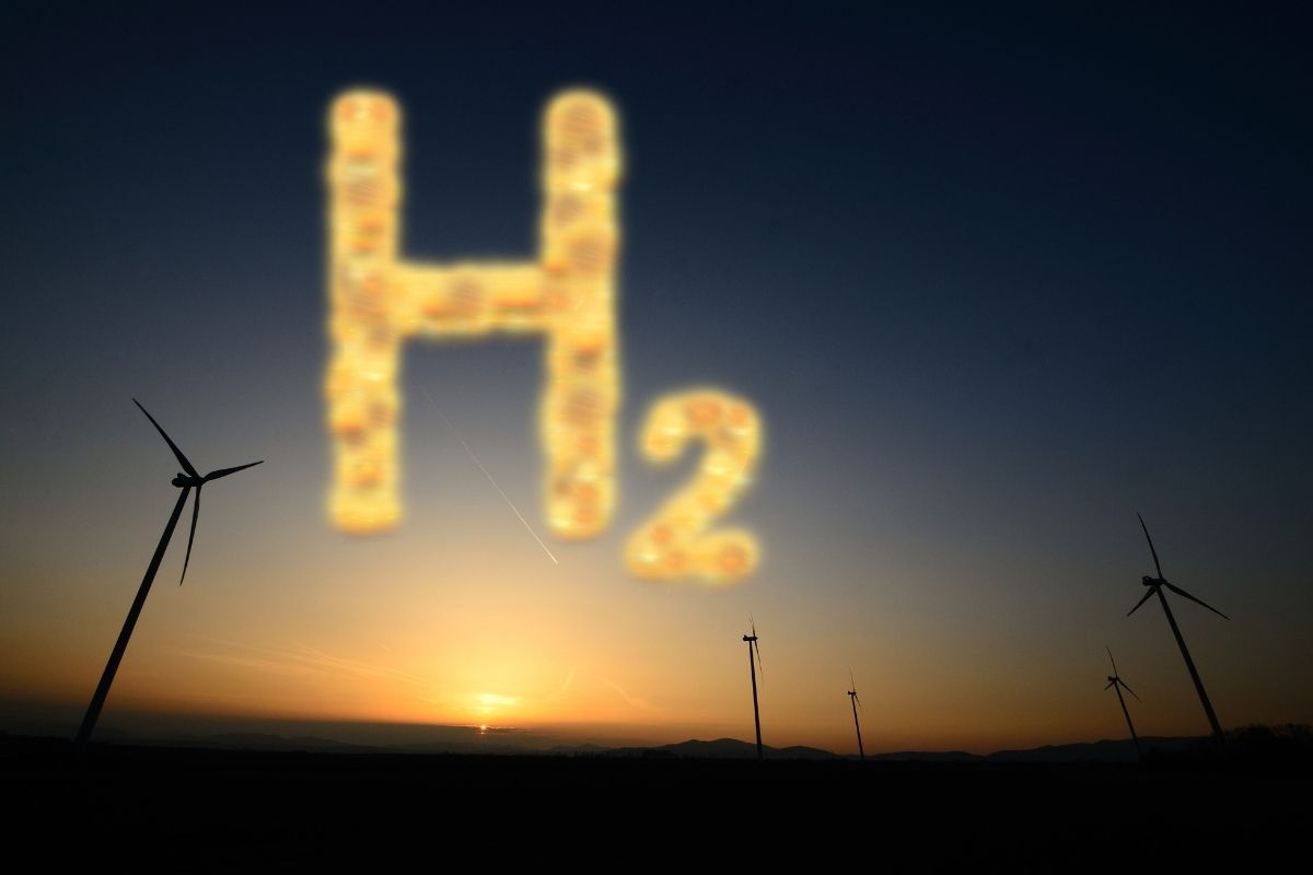 Green hydrogen production with wind farm energy