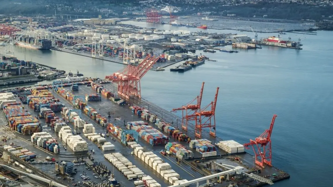 Seattle City Light looks into renewable hydrogen fuel for Port of Seattle