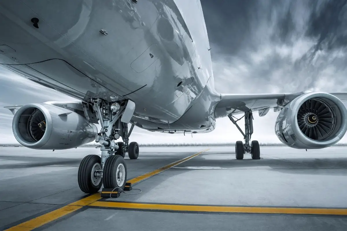 Hydrogen fuel cell power train - close up image of aircraft