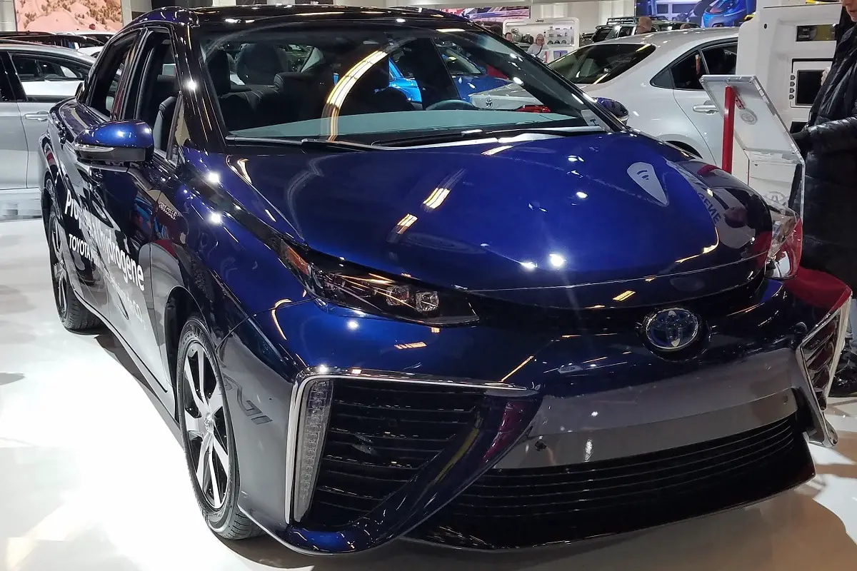 Toyota Mirai FCEV - 2020