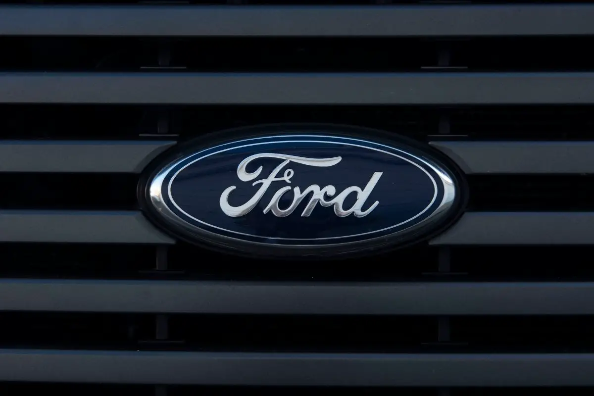 Hydrogen combustion engine - Ford Logo