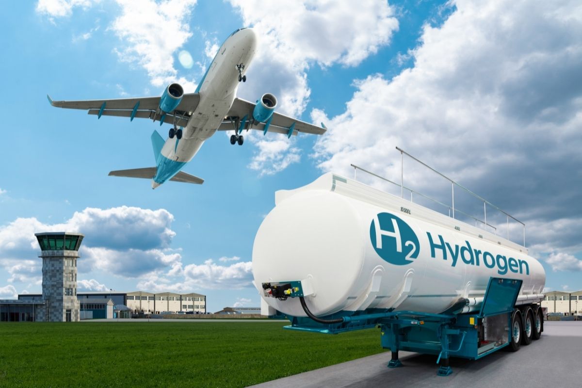 Hydrogen fuel company - airplane - H2 fueling truck