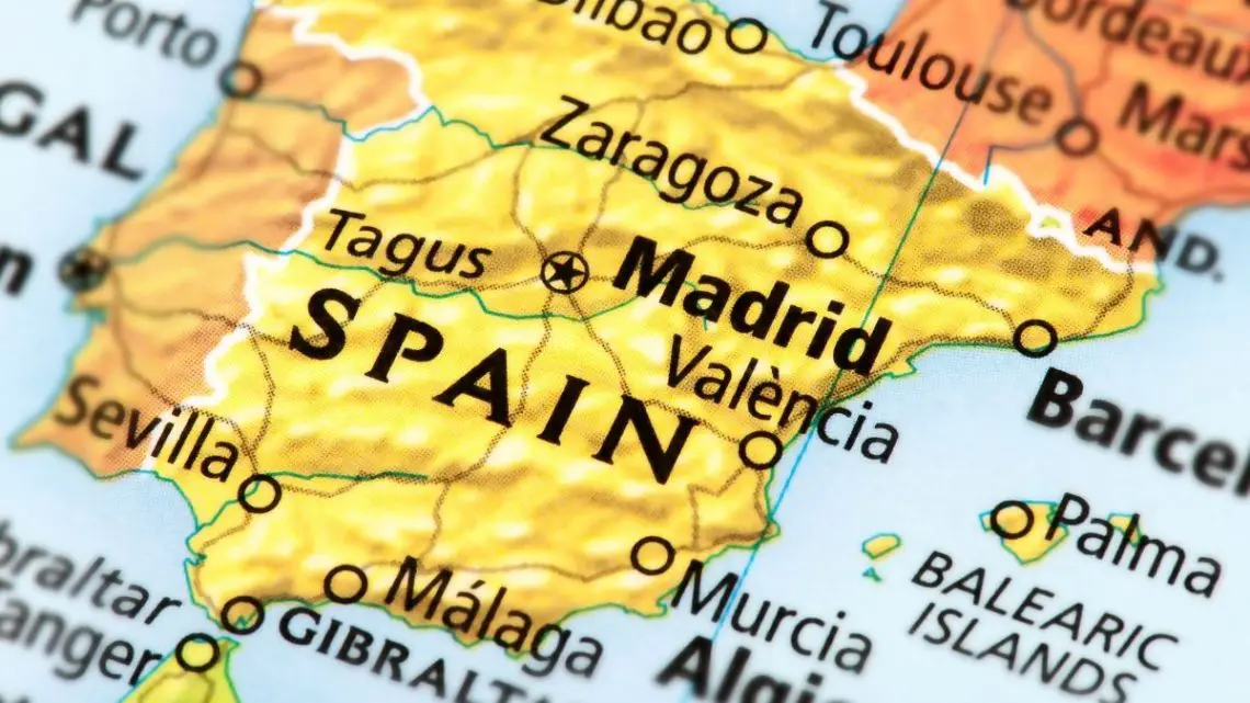 Green hydrogen-fuel plant starts production in Spain