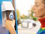 Hydrogen fueling stations - Person refueling with H2