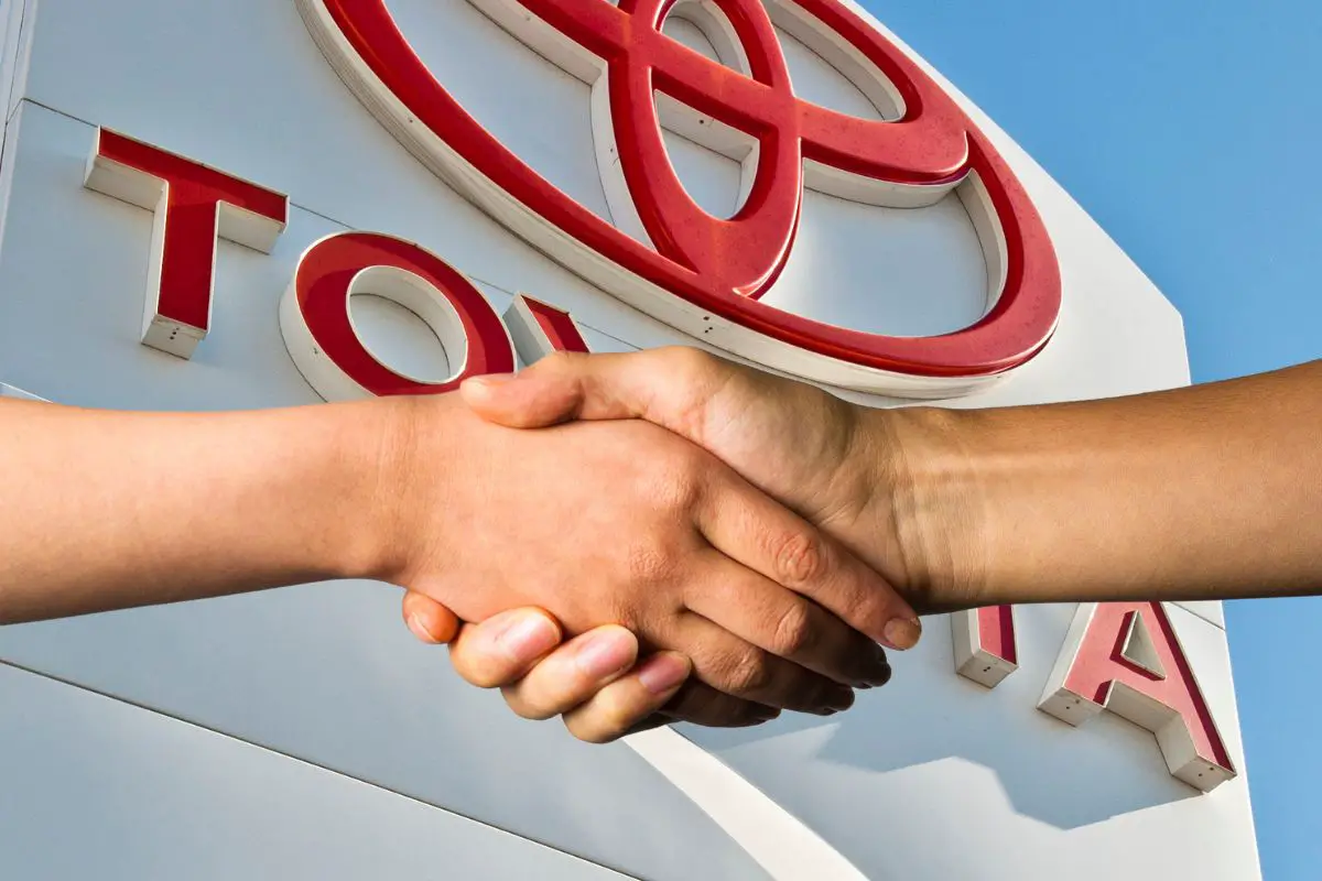 Hydrogen fuel cells - Toyota partnership