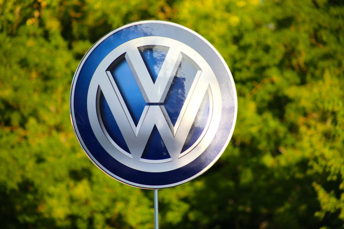 Hydrogen car - VW sign