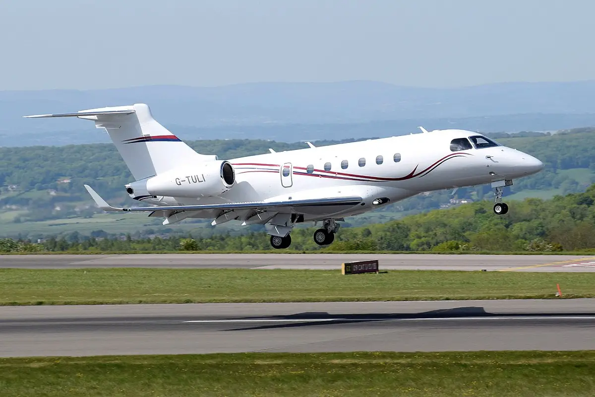 Hydrogen Jets - Embraer Legacy 500 (G-TULI) lands Bristol Airport