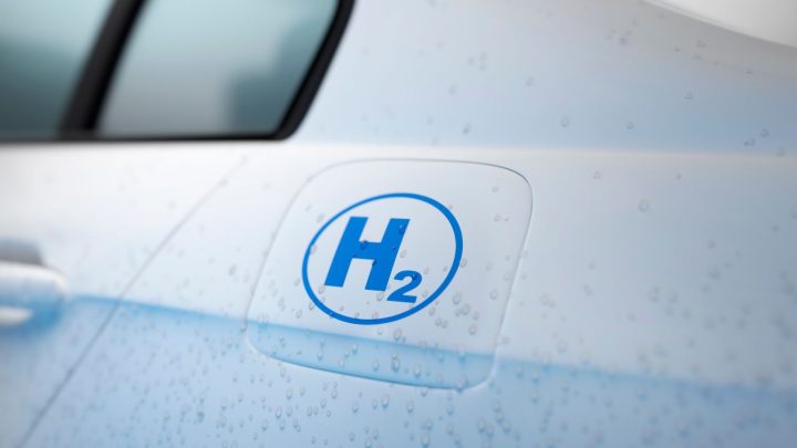 What have we learned from the slow adoption of the hydrogen car?