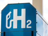 Hydrogen fuel cell trucks - H2 refueling