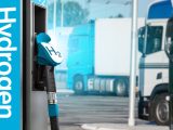Hydrogen fuel stations - Trucks at H2 station