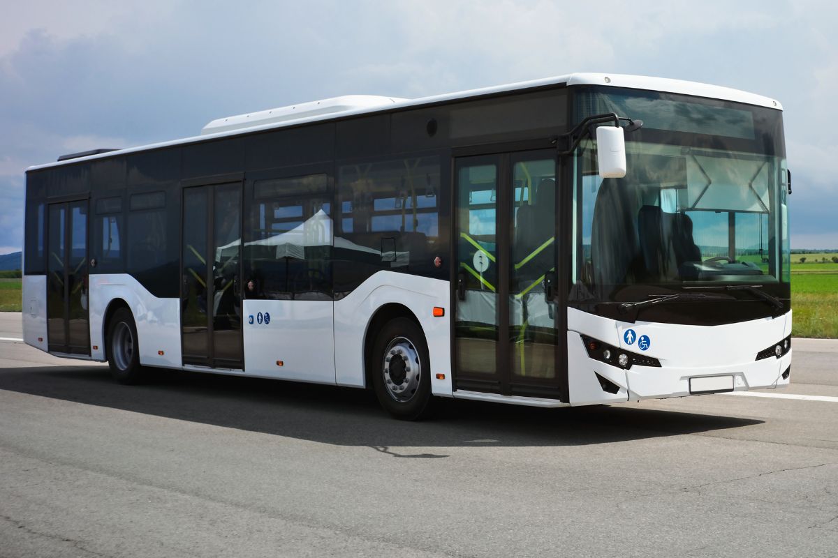 Hydrogen fuel cell - Image of a bus on road