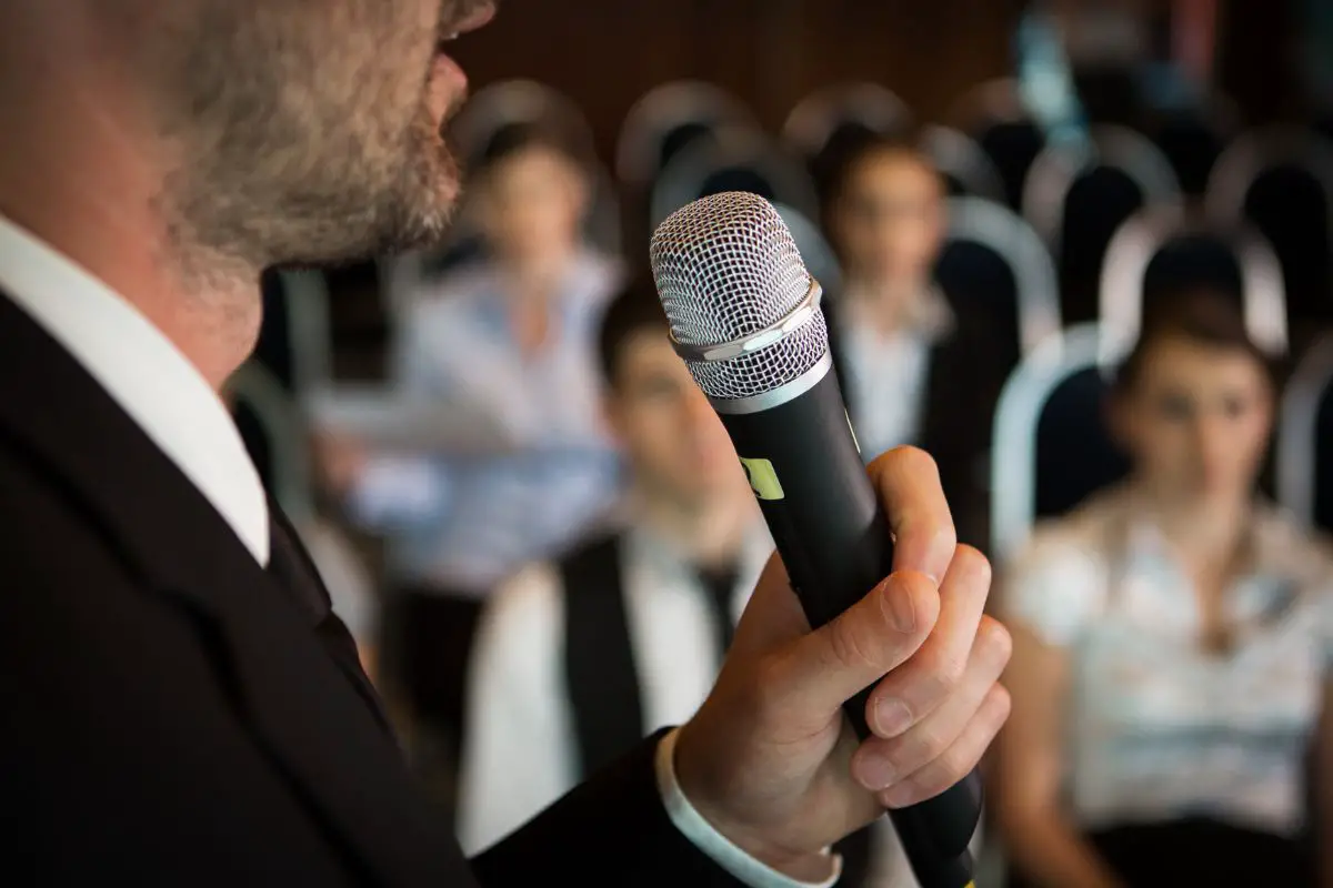 Hydrogen Expo - General image of a person speaking