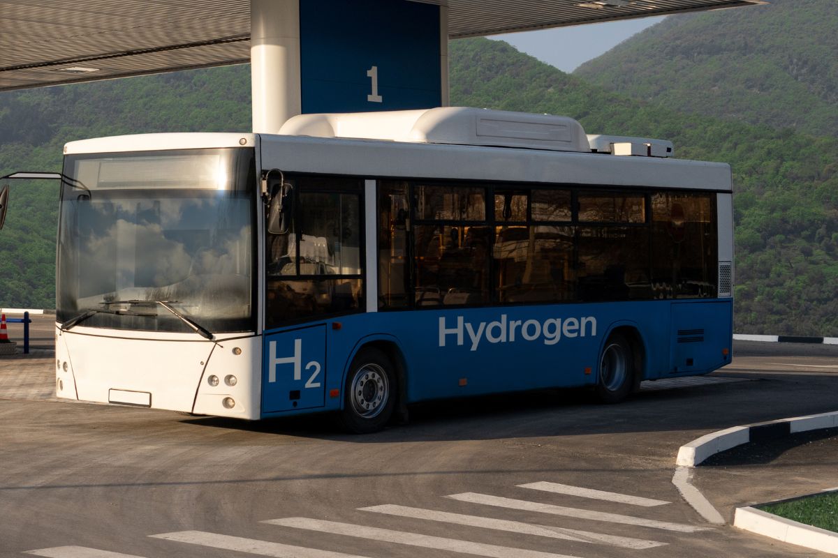 Hydrogen bus - H2 public transportation