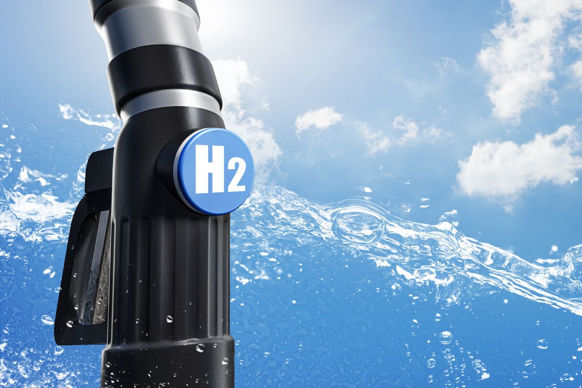 Hydrogen fueling station - Image of H2 refueling nozzle