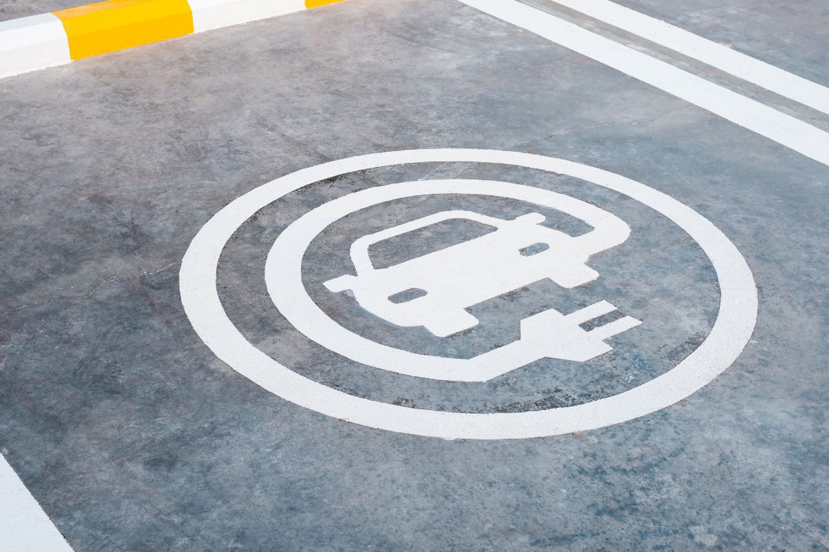 Electric Vehicles - Service Station Parking