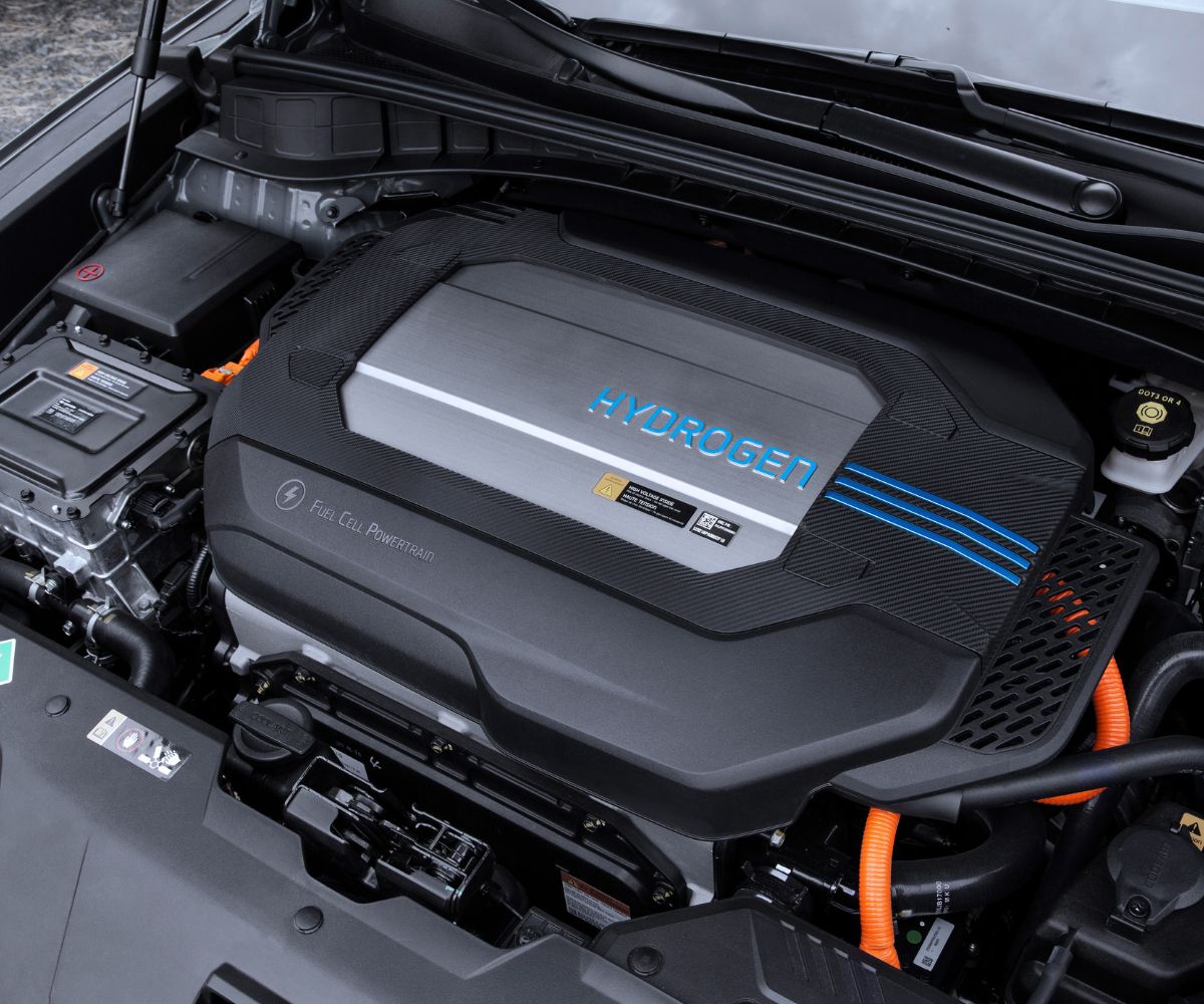 Hyundai fuel cell engine