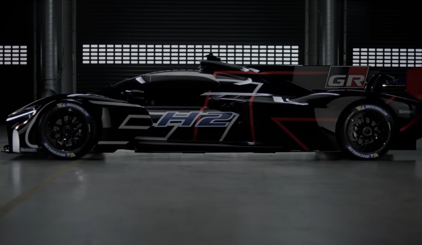 GR H2 Racing Concept - World Premiere at Le Mans 24 Hours - Image 2 - TOYOTA GAZOO Racing YouTube