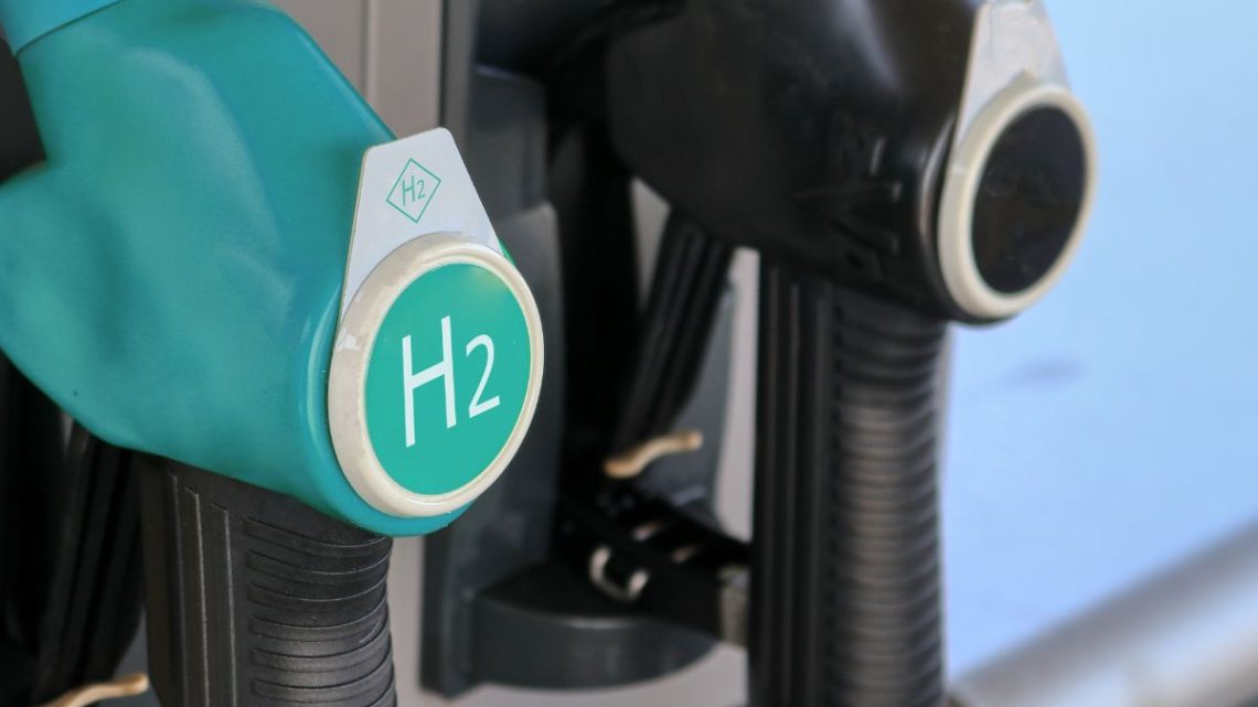 France Gears Up for its 1st Monumental Highway Hydrogen Station