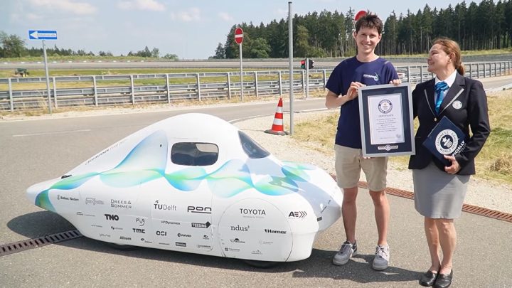 Eco-Runner hydrogen car sets new Guinness World Record