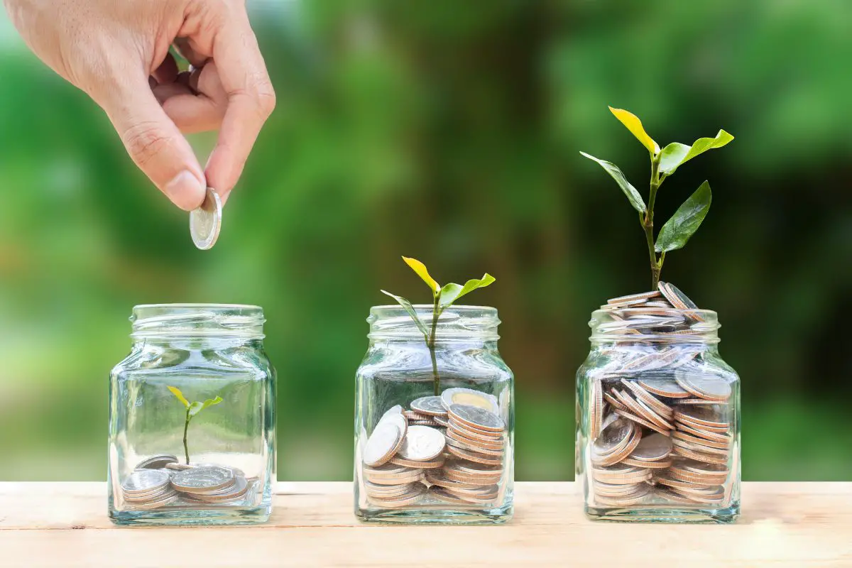 Hydrogen companies - putting coins in jars