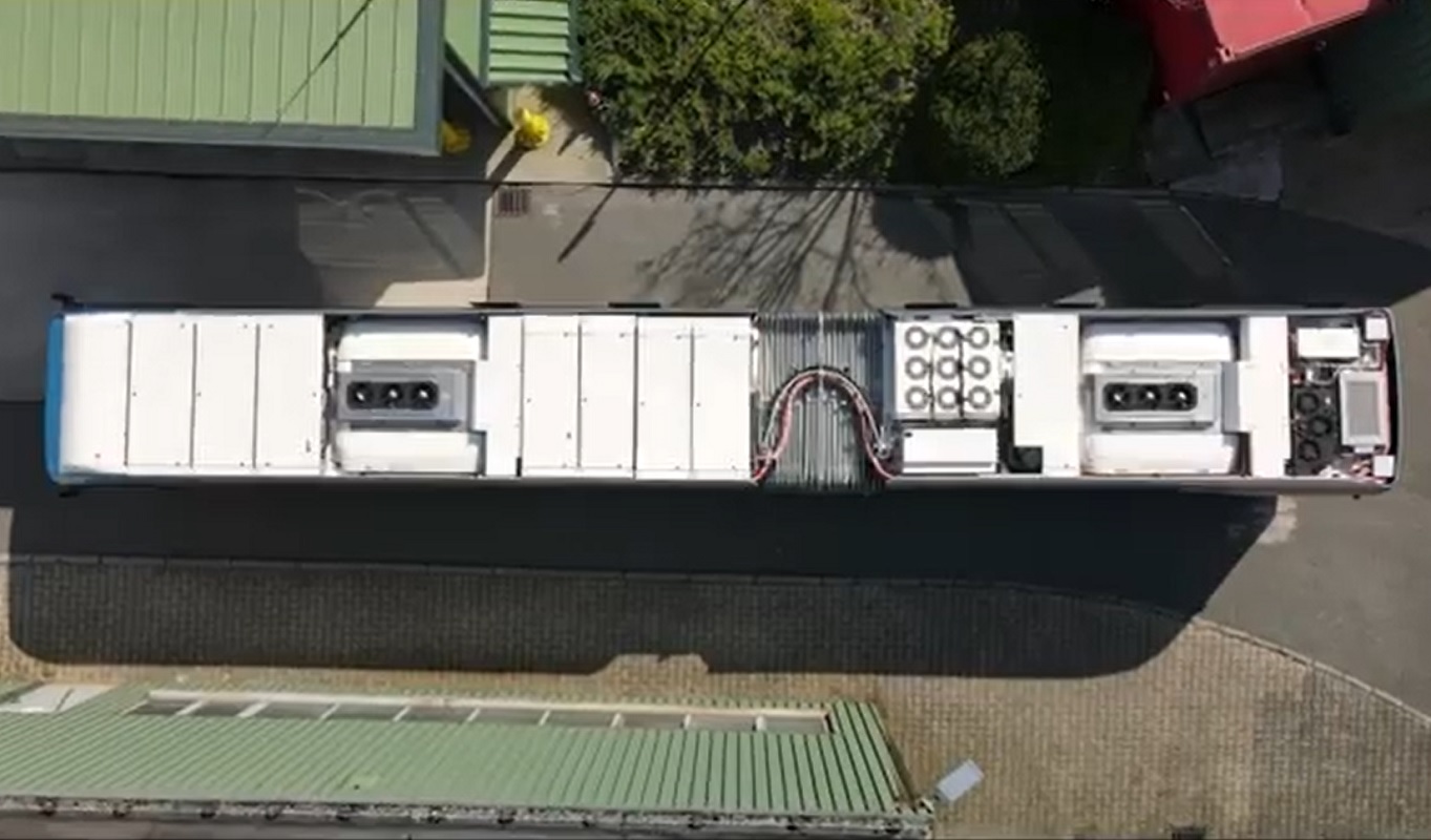 Hydrogen engines - Ogniwo wodorowe Ballard w autobusie Solaris Urbino 18 hydrogen - Ballard Power Systems YouTube