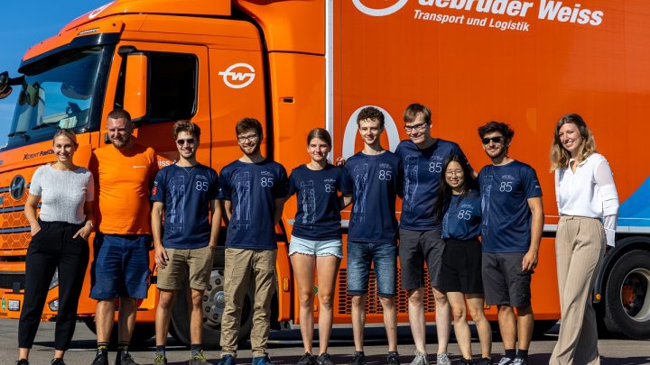 aCentauri Solar car team uses Gebrüder Weiss hydrogen truck expertise to get going
