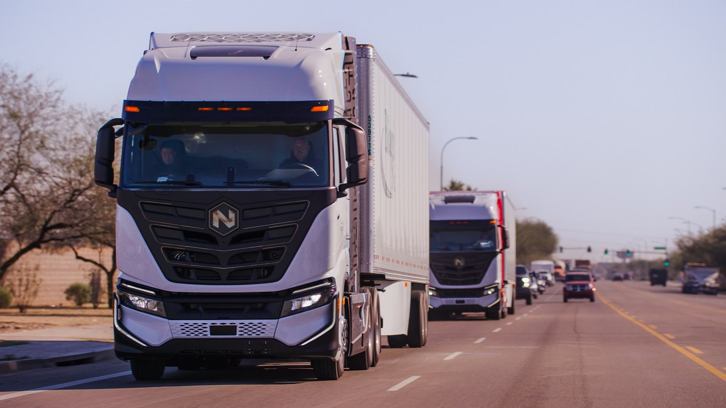 Nikola hydrogen fuel truck - TRE FCEV on road - B002_B006_0124MH.0000482