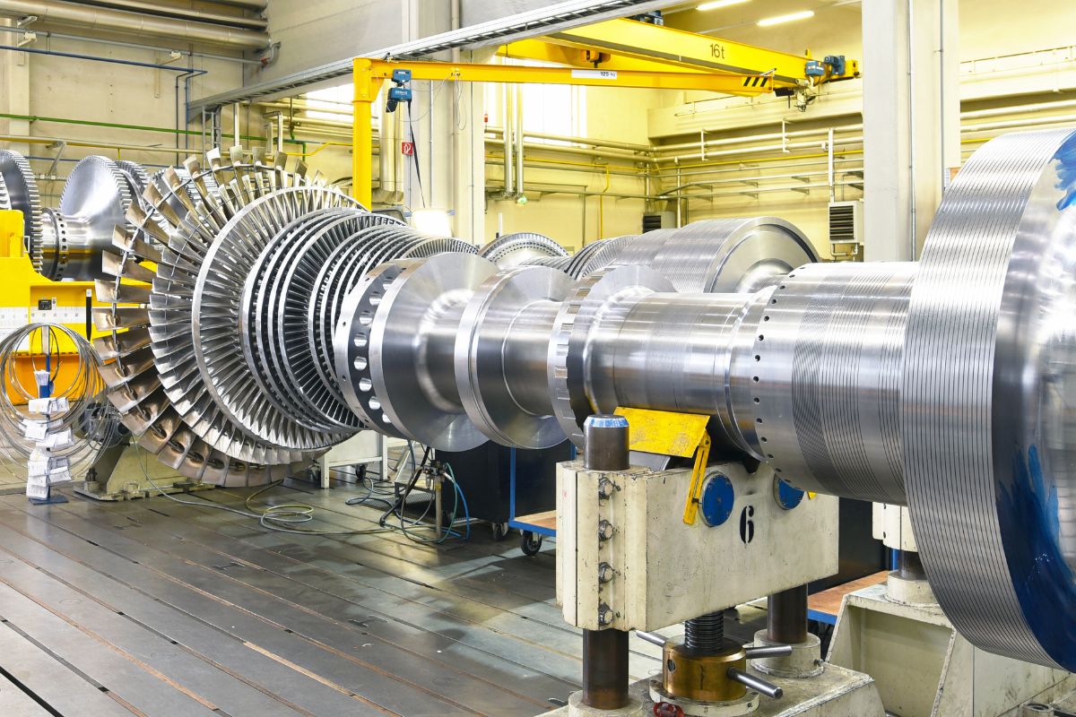 Hydrogen gas - Image of a gas turbine in a plant
