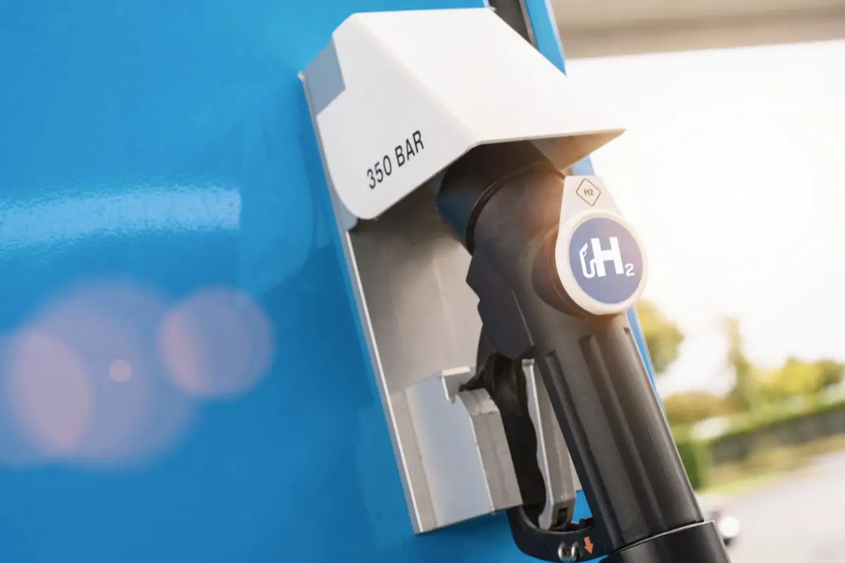 Hydrogen station - pump nozzle