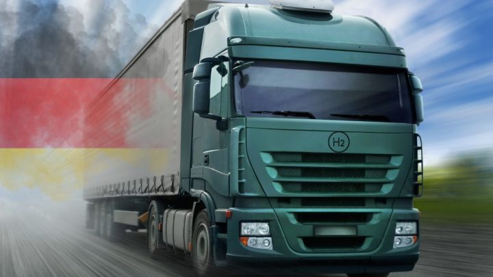 Daimler hydrogen trucks will be driving on German roads in 2024