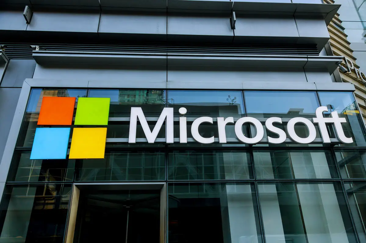 Hydrogen fuel cells - Microsoft logo on glass building