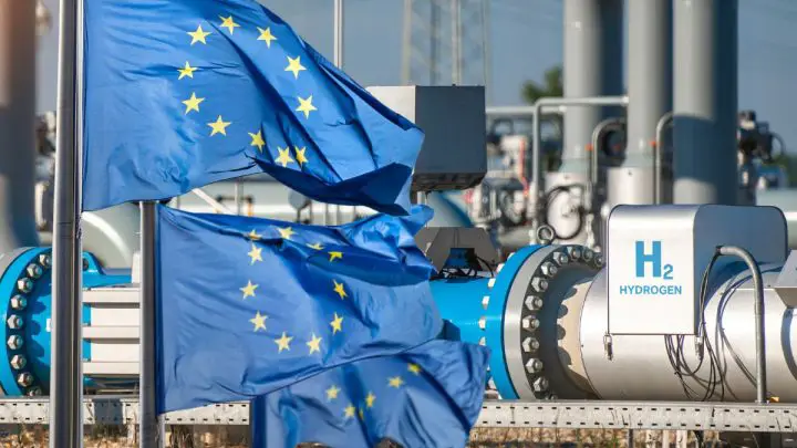 EU Commission Ignites Hydrogen Highway with Electrolysis Corridor