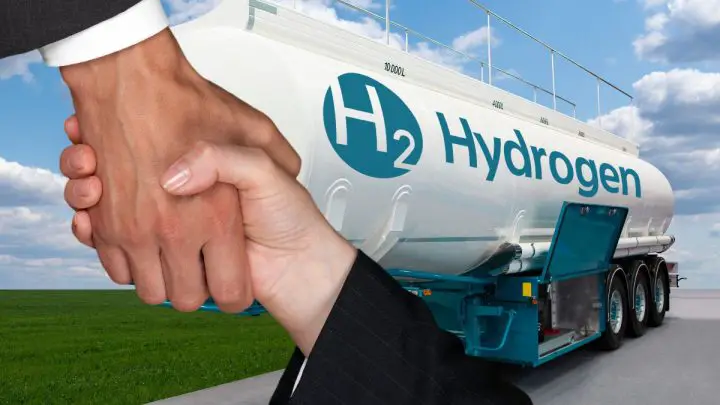 Daimler Truck and INEOS Inovyn collab on heavy duty liquid hydrogen truck