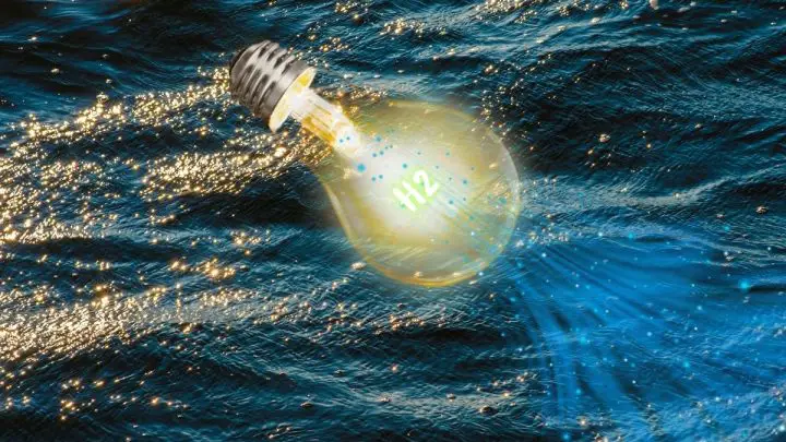 High-performance green hydrogen production at sea with the help of AI