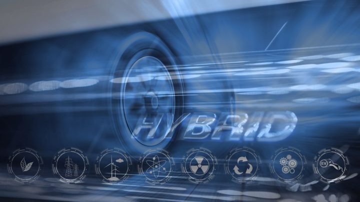 Ford Shifts Focus from EVs to Hybrids