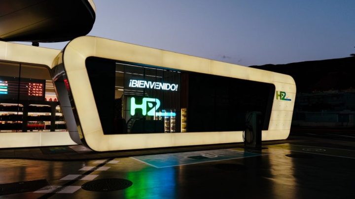 Canary Islands’ Green Hydrogen Initiative: A Model for the World