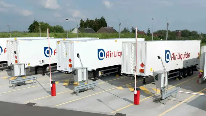 The World’s Largest PEM Electrolyser Boosts France’s Green Transport