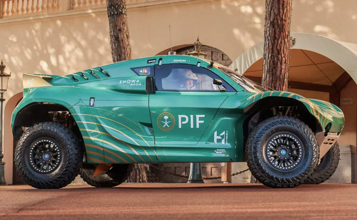 Extreme hydrogen race car in Monaco
