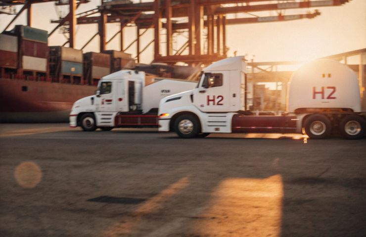 Hydrogen Fuel Cells Power Port Decarbonization in Southern California Hydrogen Fuel Cells Power Port Decarbonization in Southern California
