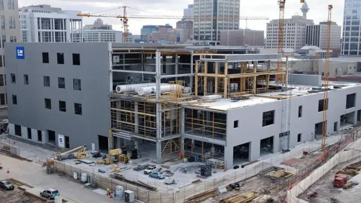 GM Halts Detroit Hydrogen Fuel Cell Plant Amid Market Uncertainty