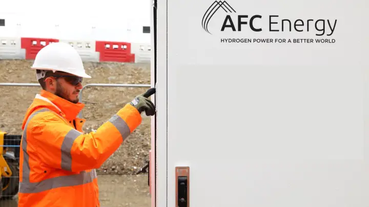 AFC Energy Slashes Hydrogen Fuel Cell Costs by 85% – A Diesel Killer by 2026?