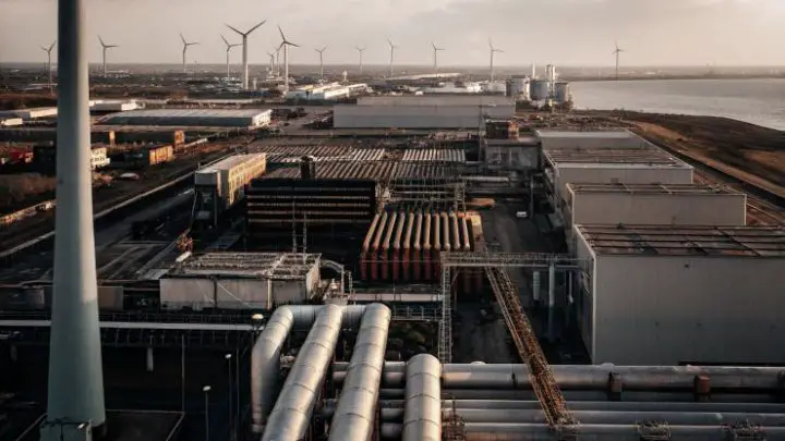 Vattenfall Secures Dutch Subsidy to Build Green Hydrogen Plant in Eemshaven