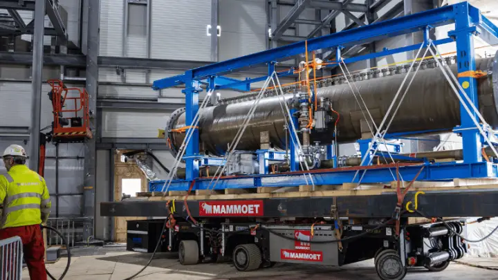 Green Hydrogen Plant Revolution: Mammoet and Shell Leading the Charge in Rotterdam
