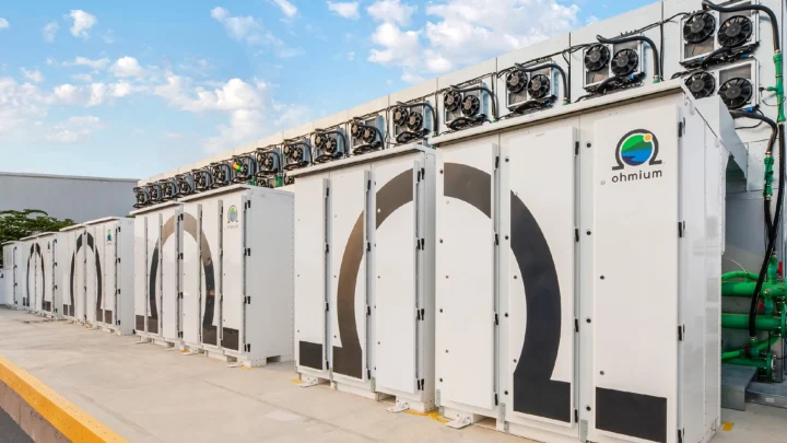 Hydrogen Production Gets a Space-Saving Boost: Ohmium’s Lotus Mark 3 Shrinks Footprint to 29.7 m²/MW