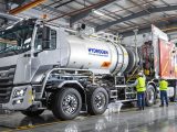 Pioneers like Cummins, EDAG, ULEMCo and Hydra Energy are retrofitting diesel trucks to run on hydrogen, cutting CO₂ to zero and slashing NOₓ.
