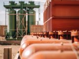 Mingyang Hydrogen’s 30 MW Jupiter-1 pure hydrogen gas turbine has been delivered to Ordos, Inner Mongolia, for Shenzhen Energy’s wind-solar-hydrogen-green ammonia complex, creating the largest closed-loop electricity–hydrogen–electricity system backed by NEA pilot support.