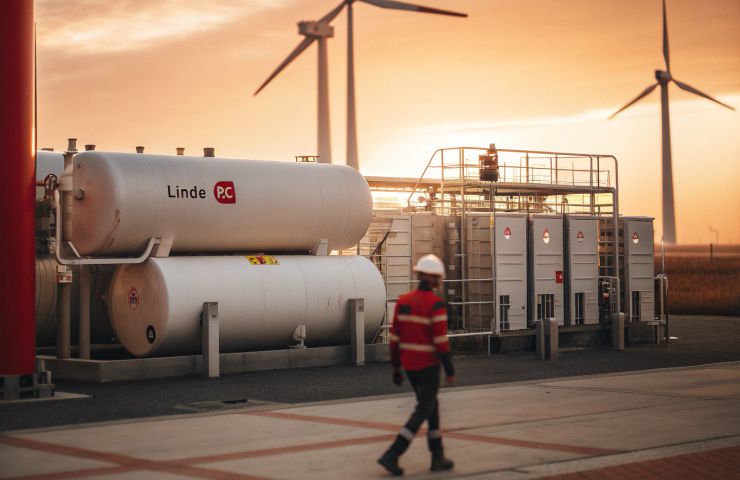Green Hydrogen Plant Fueling Germany’s Industrial Future Green Hydrogen Plant Fueling Germany’s Industrial Future
